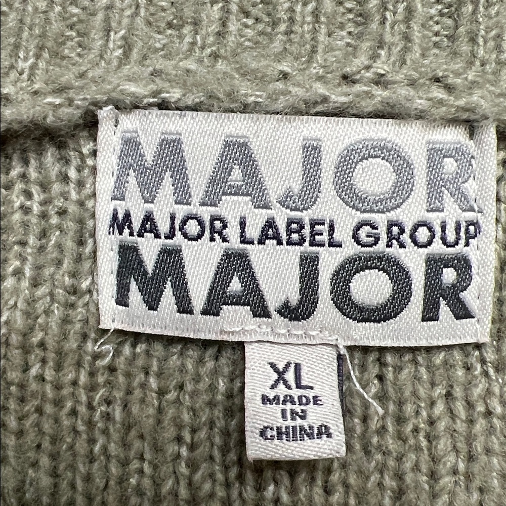 Colorblock Knit Sweater - Picture 3 of 4